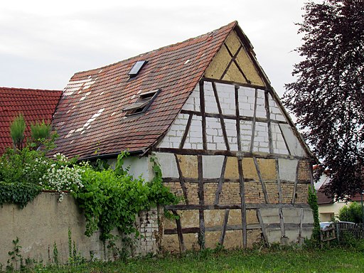 Fachwerkgebäude an der Römerstraße - panoramio