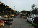 Feria en la comuna de La Florida, Santiago, instalándose durante la madrugada