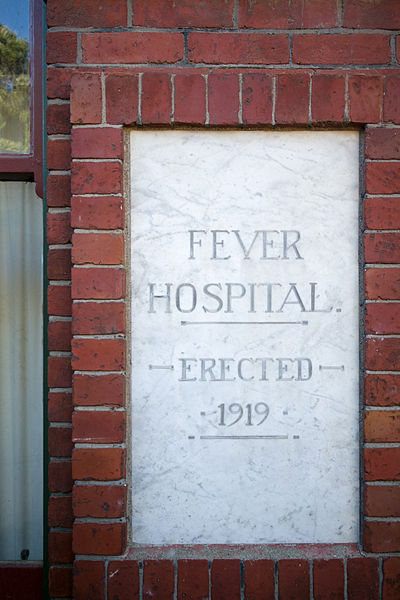 File:Fever Hospital (8692749854).jpg