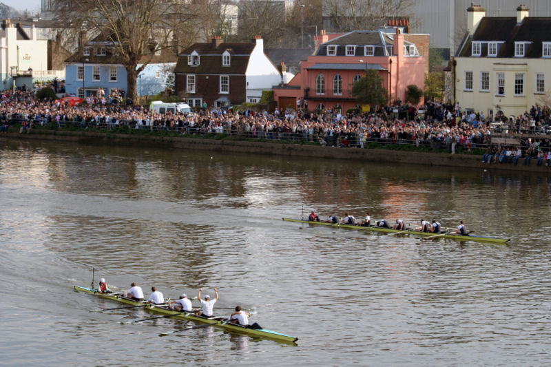 File:Finish of 2007 Oxford-Cambridge boat race.JPG