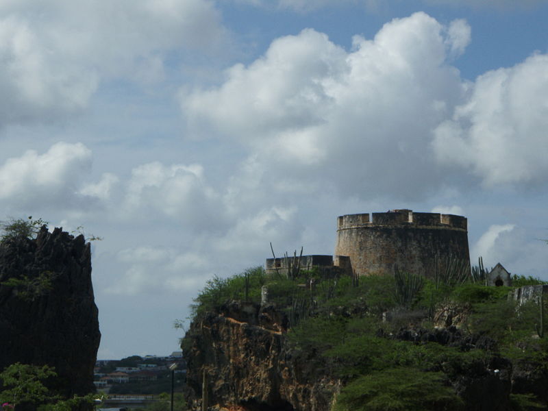 File:Fort beekenburg.JPG