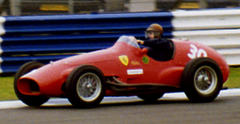 José Froilán González i en Ferrari 500.