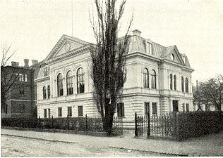 Nationshuset efter renovering 1912 då en tredje våning byggts på huset.