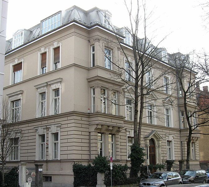 File:Georgenstr. 15 Muenchen-2.jpg