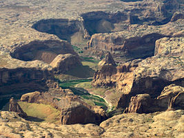 Glen Canyon National Recreation Area P1013172.jpg