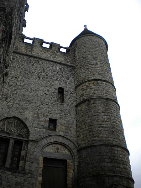 File:Gravensteen Gand 201.jpg