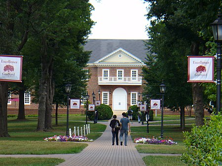 Guilfordcollegewalkway