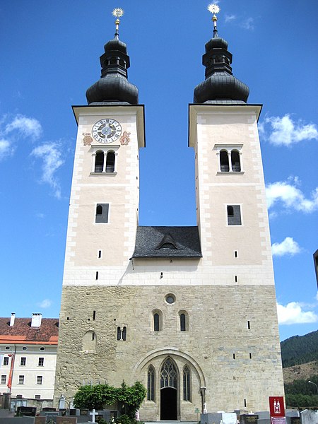 File:Gurk Cathedral.jpg