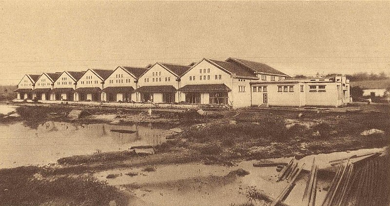 File:Hemradenplein (Jakarta Gudang railway station).jpg