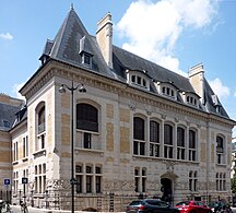 Institut de paléontologie humaine.