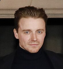 Jack Lowden at the 2019 Mary Queen of Scots premiere (cropped).jpg