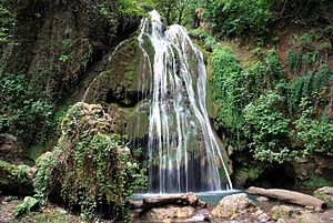 Kaboud-val Waterfall 002.jpg