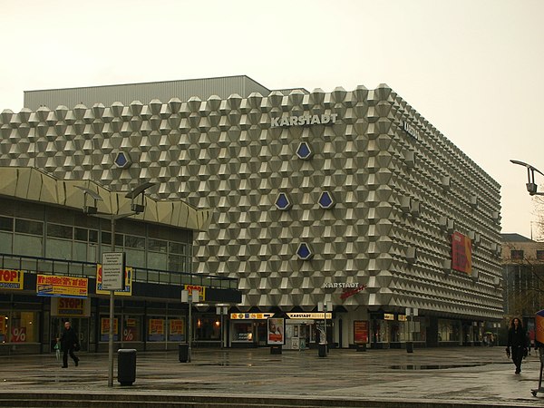 Fassade des ehemaligen Centrum Warenhauses Dresden (Prager Straße)
