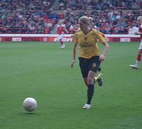 Smith in the 2007 FA Women's Cup final Kelly smith arsenal.jpg