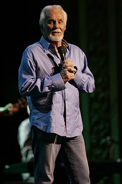 File:Kenny Rogers (7787973332).jpg