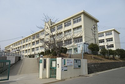 神戸市立鈴蘭台中学校