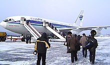 Посадка в самолёт Ил-96 авиакомпании KrasAir в 2005 году