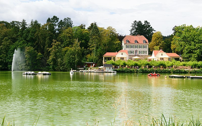 File:Kurpark Bad Nauheim 11 Teichhaus.jpg