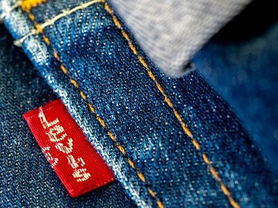 Фирменные джинсы. Levi Strauss & co.. Лейба левайс. Левайс саржа. Levis Jeans.