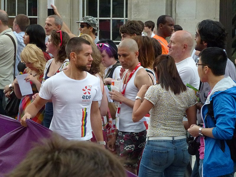 File:London Pride 2011 (5894624844).jpg