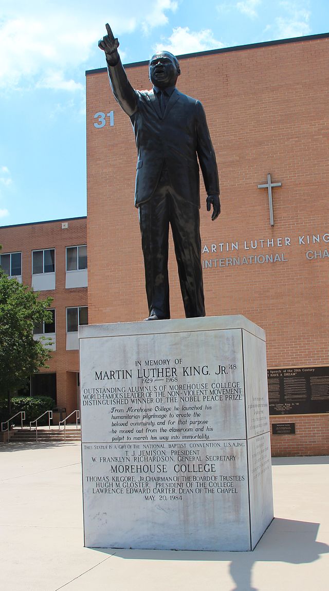 martin luther king jr graduated morehouse college