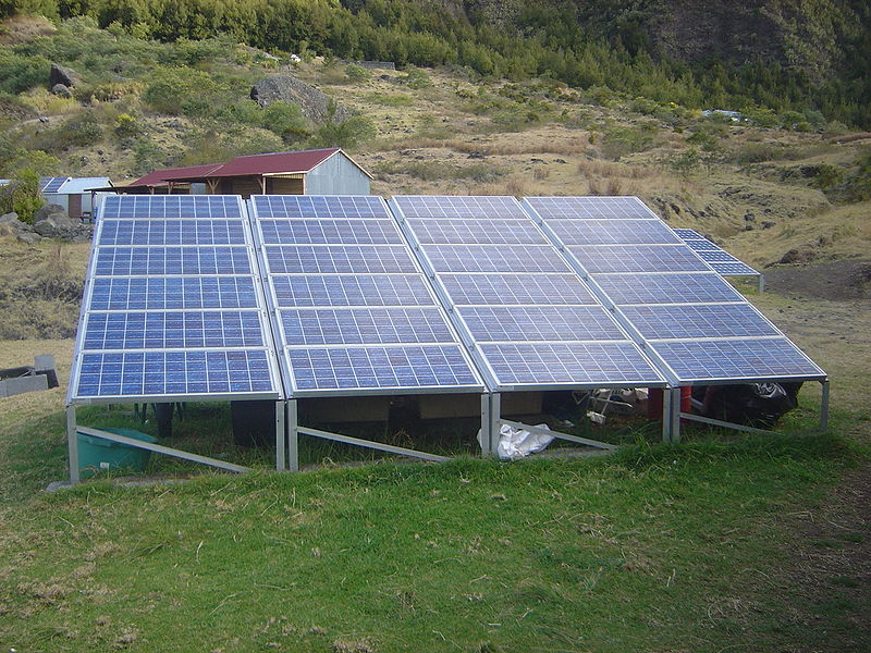 File:Mafate Marla solar panel dsc00648.jpg