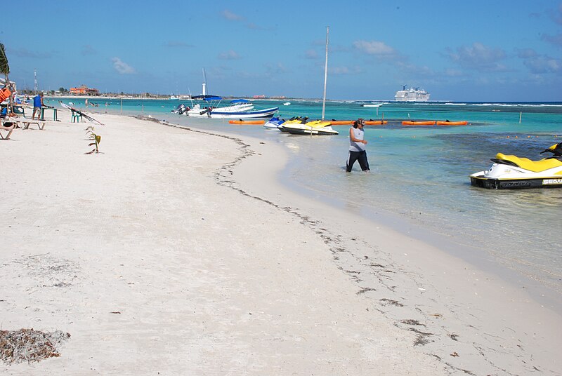 File:Mahahual Beach (http-www.bluekaymahahual.com) - panoramio.jpg