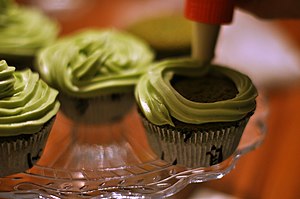 Matcha-cupcakes (6453300119).jpg