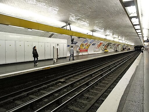 Metro de Paris - Ligne 9 - Voltaire 01