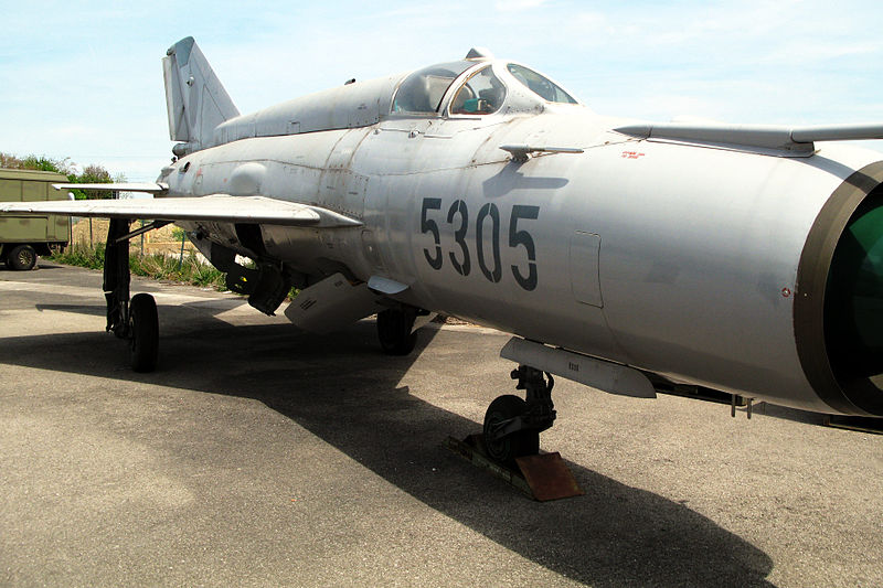 File:MiG-21 img 2493.jpg