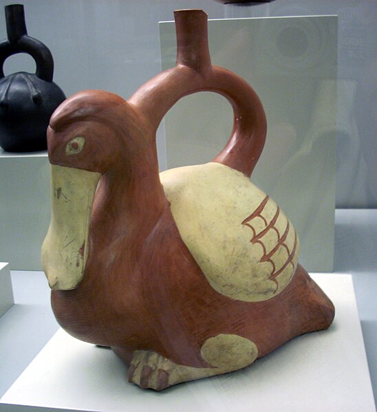 File:Mochica waterbird vessel, Museo de América.jpg