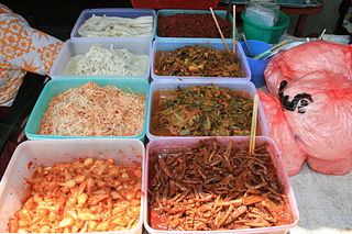 <span class="mw-page-title-main">Mohnyin tjin</span> Burmese fermented vegetables in rice wine