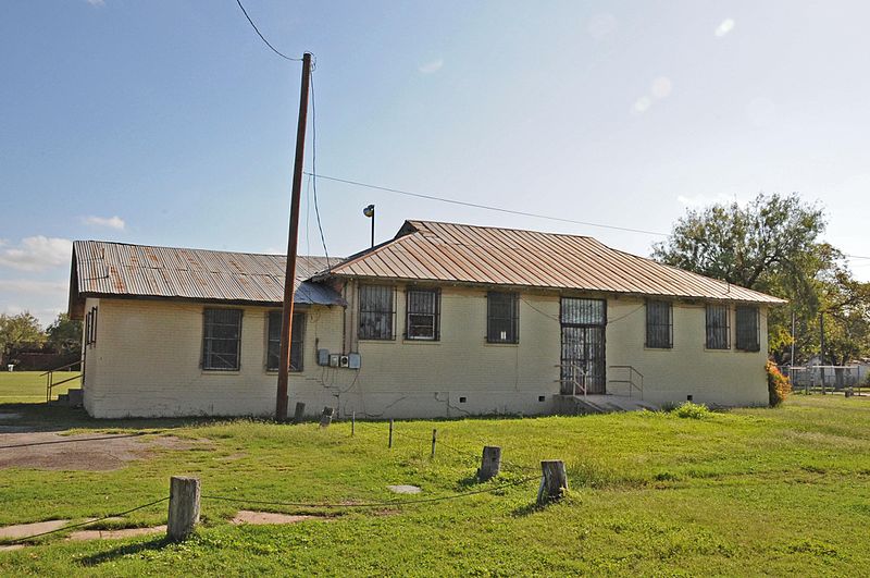 File:NICHOLAS STREET SCHOOL, UVALDE COUNTY, TX.jpg