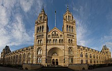 Natural History Museum, London Natural History Museum London Jan 2006.jpg