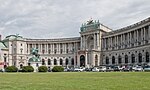 Thumbnail for File:Neue Burg vor Burggarten - Hofburg - Wien - 05.jpg