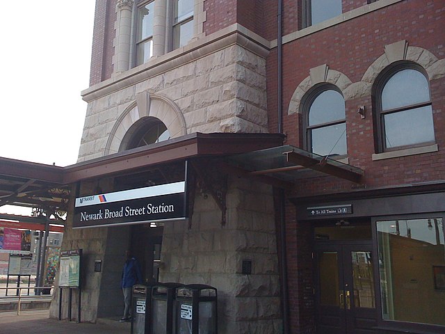 Station entrance on University Avenue