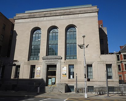 How to get to Newark Museum with public transit - About the place