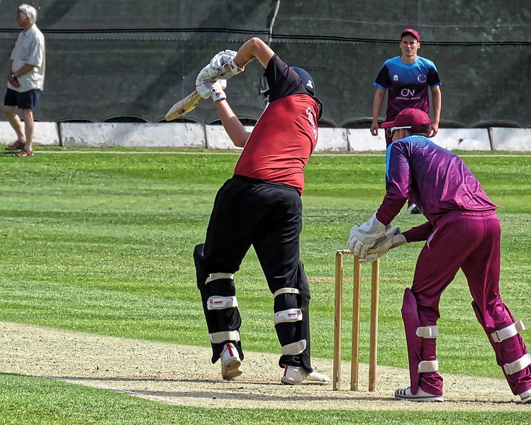 File:North Middlesex CC v Hampstead CC at Crouch End, Haringey, London 16.jpg