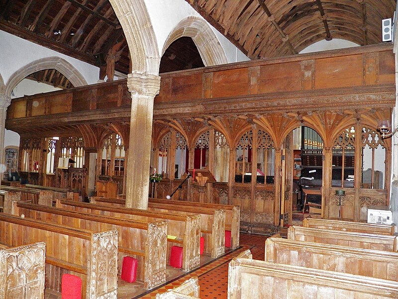 File:Northlew church interior.JPG