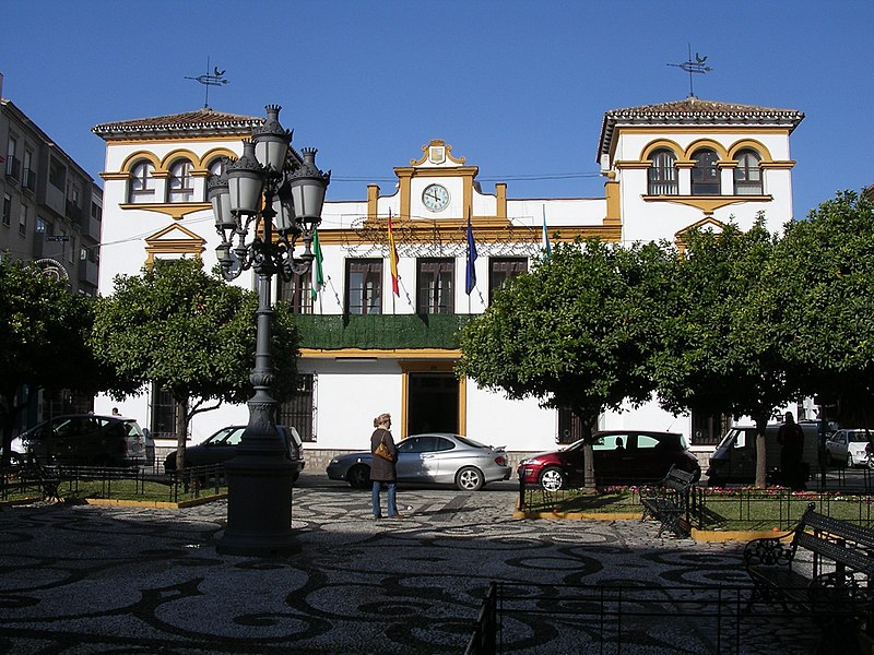 File:Old Town Hall Fuengirola.jpg