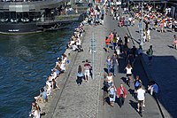 Parque Rives de Seine @ Seine @ Pont Alexandre III @ Paris (34892275925) .jpg