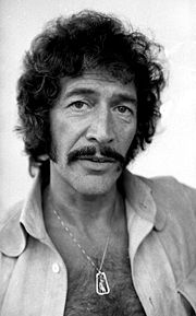 Peter Wyngarde (1976)