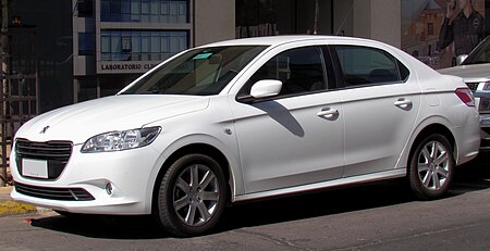 Peugeot 301 1.6 HDi Allure 2014 (14194363316).jpg