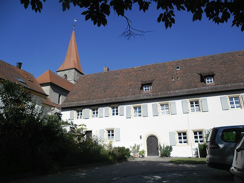 File:Pfarrhaus Münchaurach 2.JPG