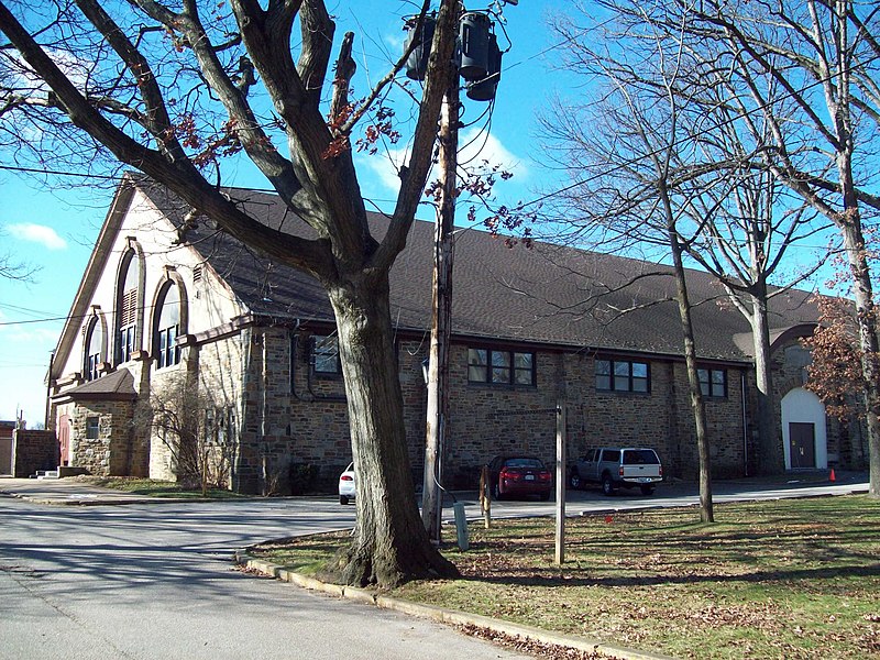 File:Pikesville Armory Dec 09.JPG