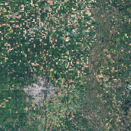 Fail:Precision_Farming_in_Minnesota_-_Natural_Colour.jpg