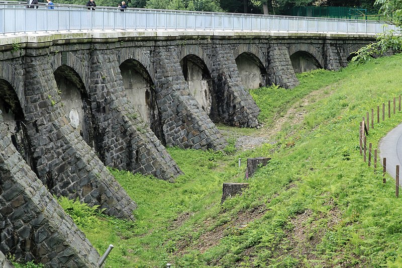 File:Remscheid Lennep - Panzertalsperre 27 ies.jpg