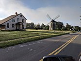 Gardiner mill and replica saltbox house