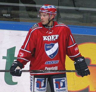 Ross Lupaschuk Canadian ice hockey defenceman (born 1981)