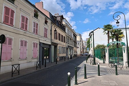 Rue Voltaire, Puteaux 1